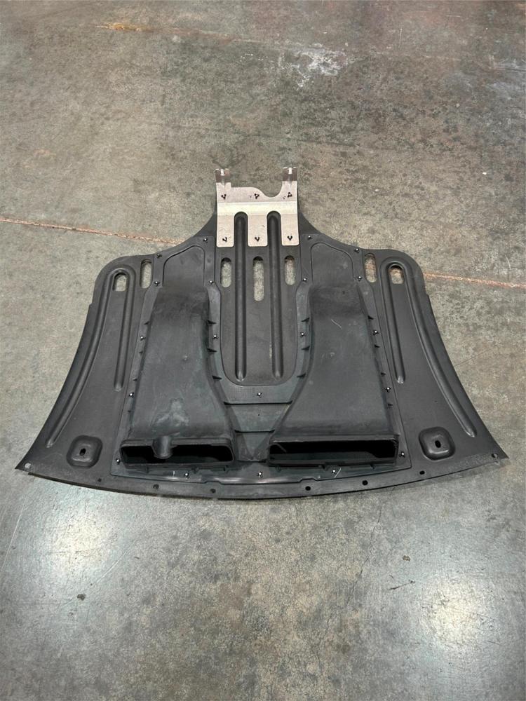2016-2023 Mustang GT350 Rear Skid Plate Underbelly Pan Diffuse OEM FR3V4W0170A – photo 1