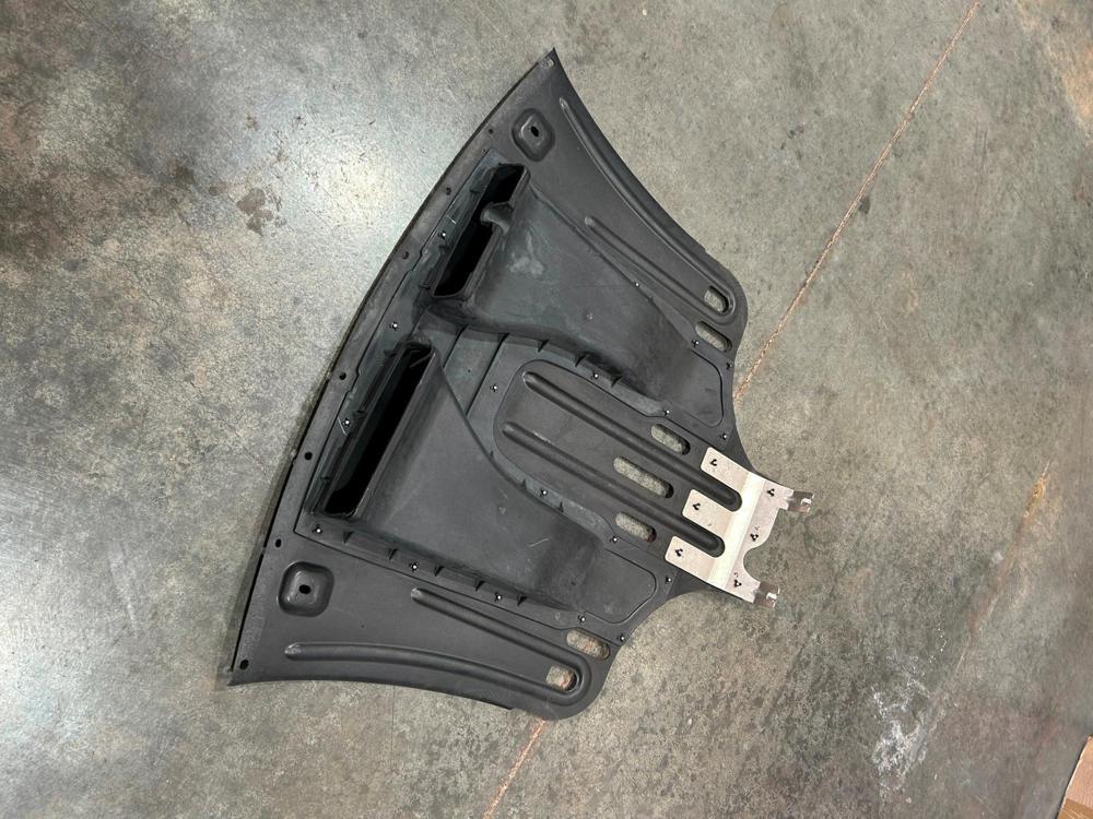 2016-2023 Mustang GT350 Rear Skid Plate Underbelly Pan Diffuse OEM FR3V4W0170A – photo 4