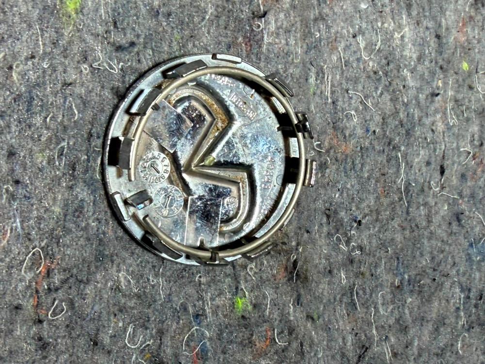 Infiniti Chrome OEM Center Caps 2-1/8" 40343 – photo 4