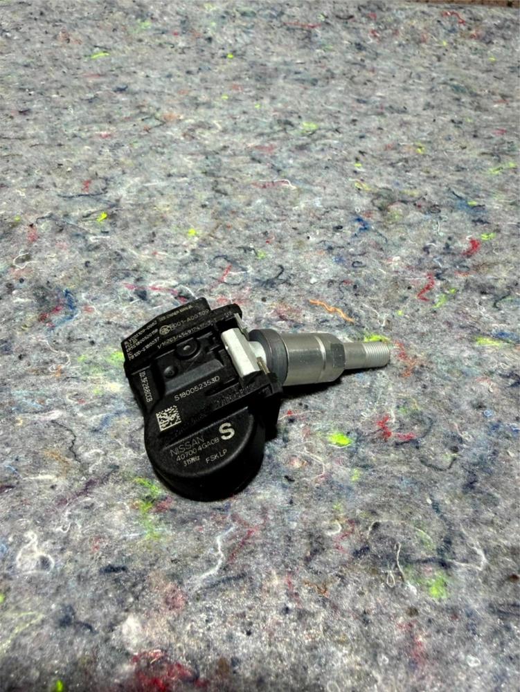 2015 Infiniti Q50 Tire Pressure Monitoring Sensor 407004GA0B OEM – photo 1