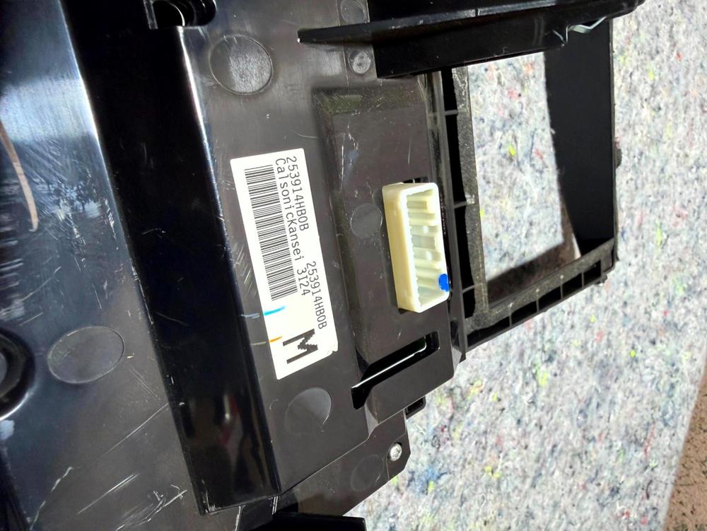 2014-2016 Infiniti Q50 Audio Climate Control Unit Mod 253914HB0B – photo 3