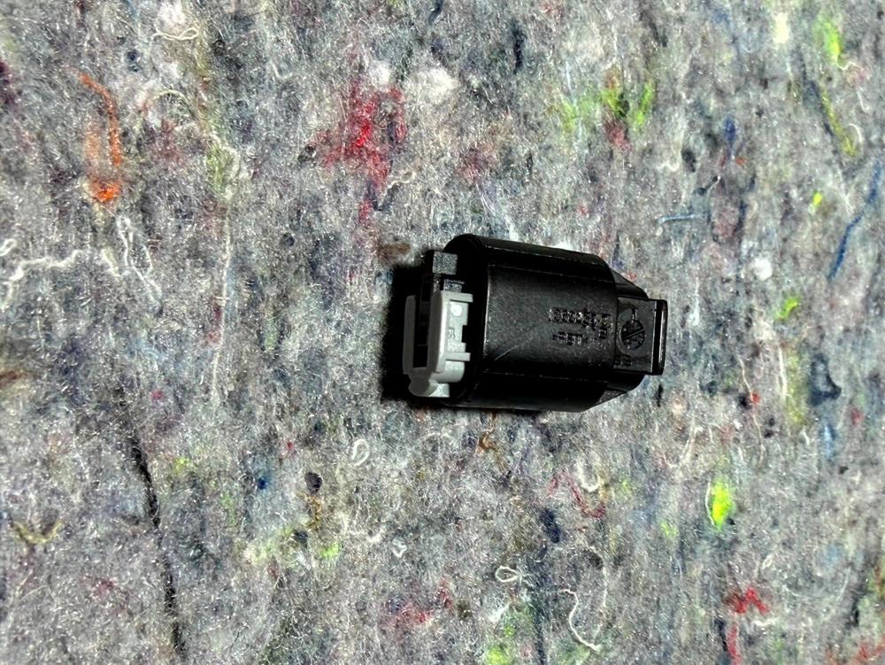 210-540-20-81 Genuine Mercedes Electrical Pin Connector for Mb Van C Class S E R – photo 3