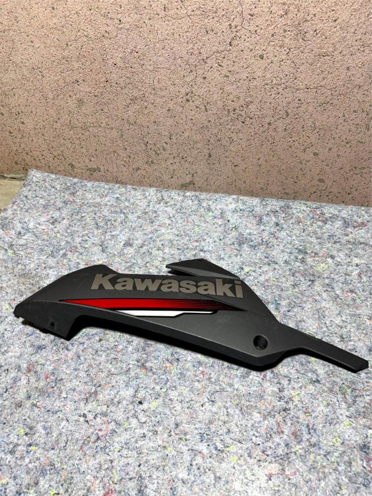 Kawasaki 2013-2017 EX300 300 Ninja OEM Left Lower Cowl Cowling Panel Cover – photo 1