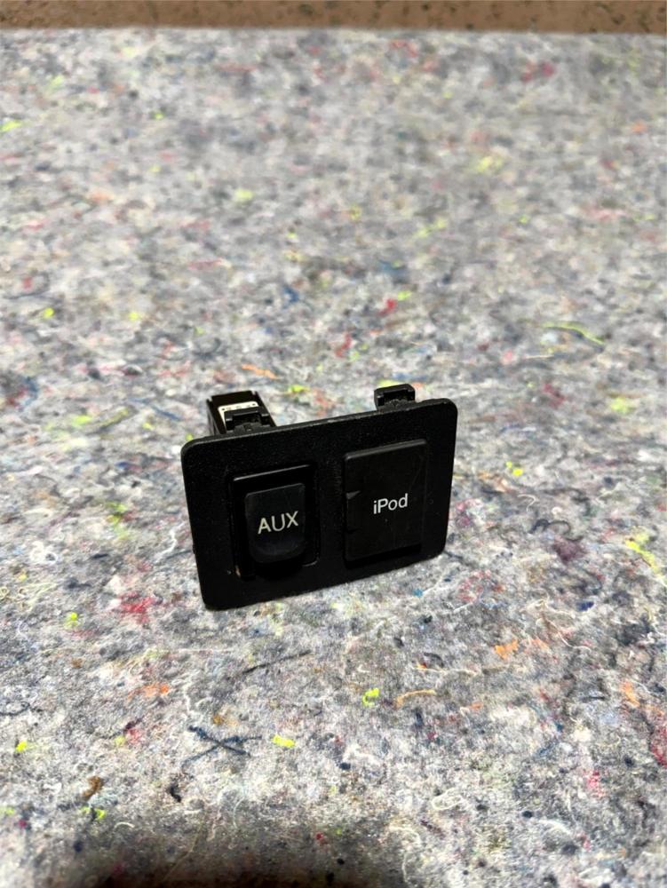 USB AUX Port Center Console Dash Blank Switch Bezel Trim Holder 08-15 Scion Xb – photo 1