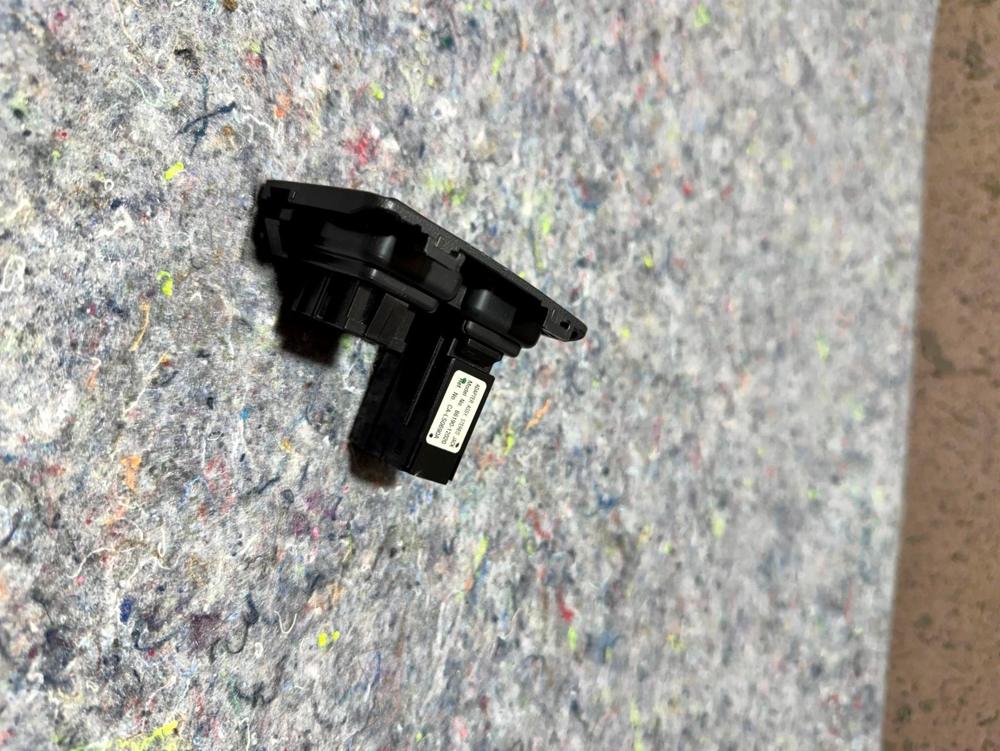 USB AUX Port Center Console Dash Blank Switch Bezel Trim Holder 08-15 Scion Xb – photo 4