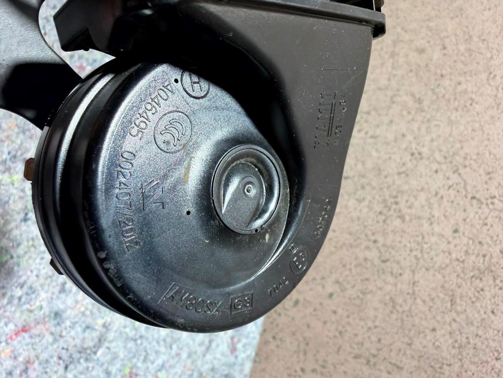 Dodge Grand Caravan Left Side High Tone Horn A046495 OEM – photo 4