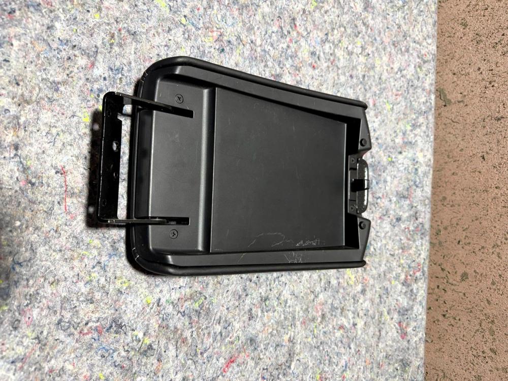 2014-2021 Infiniti Q50 Center Console Black Leather Armrest Lid OEM – photo 4