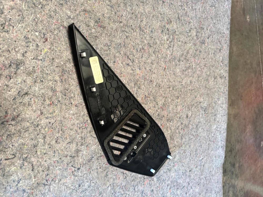 2015 Ford F150 Raptor Right Dash End Cap FL3B-1504481-B-PIA01 OEM – photo 2