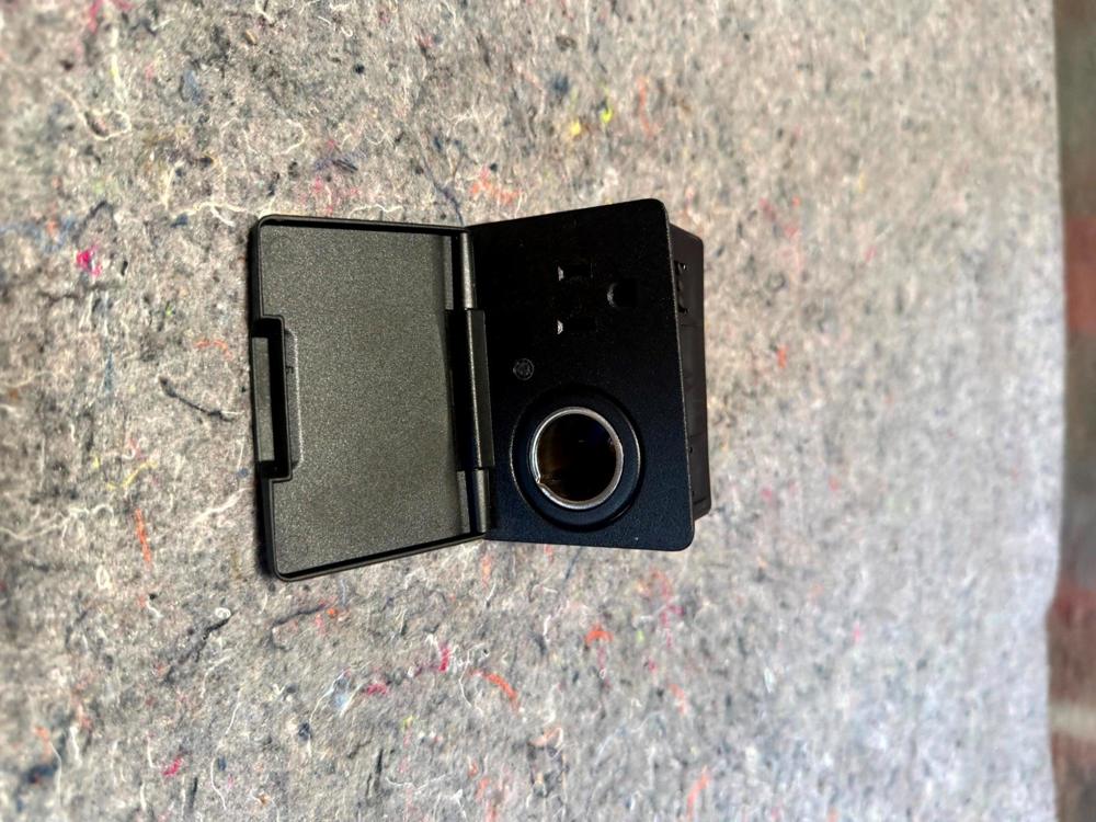 2015-2020 Ford F150 Dash Power Outlet Plug Port AC 110V 400W FL3T-19G310-BC – photo 4