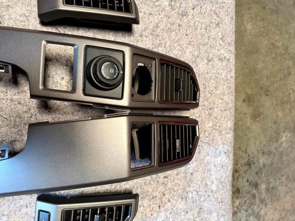 2020 Ford F150 Raptor Front Left Right & Center AC Air Vent Set (4) W/trim – photo 4