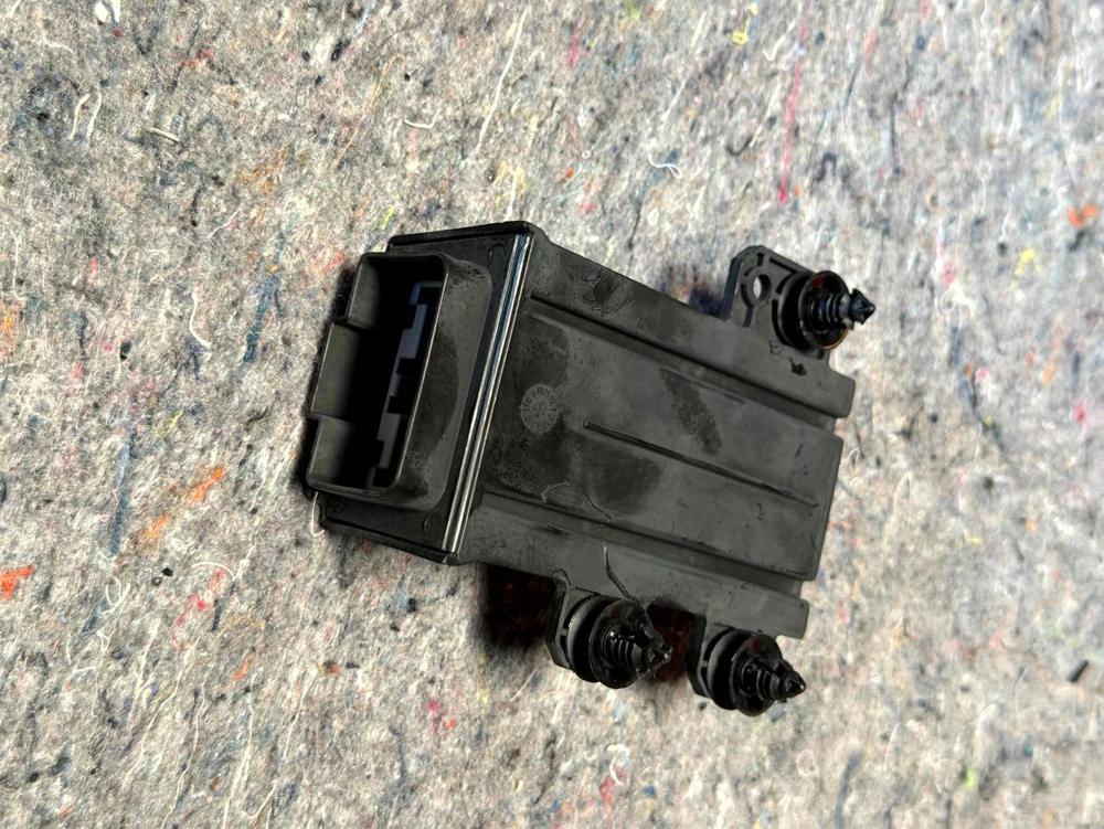2015-2020 Ford Raptor OEM Heated Steering Wheel Control Module DG9T14B561AC – photo 3