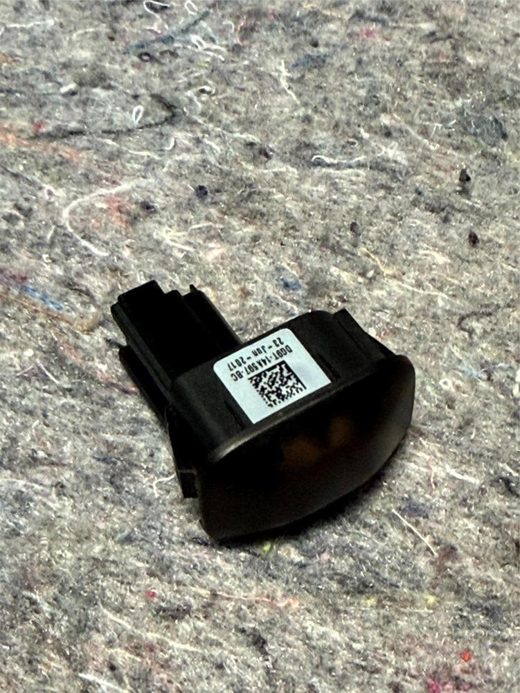 2015-2020 Ford Raptor Ambient Light Sun Load Tempurature Sensor DG9T-14A597-BC – photo 1