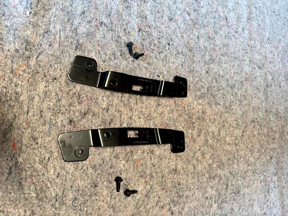 2015-2020 Ford Raptor Right Upper B Pillar Trim Handle Bracket FL3B-16312A52-AC – photo 2