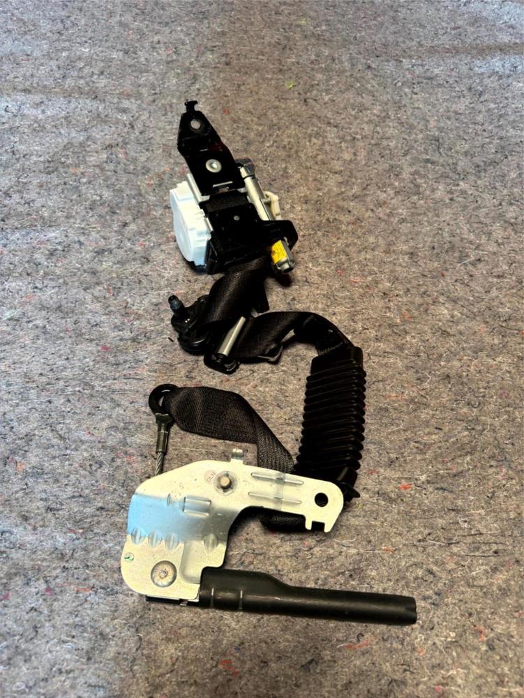 2015-2020 Ford Raptor Front Passenger Seat Belt Retractor JL3BC699D64AF3ZHE Good – photo 1
