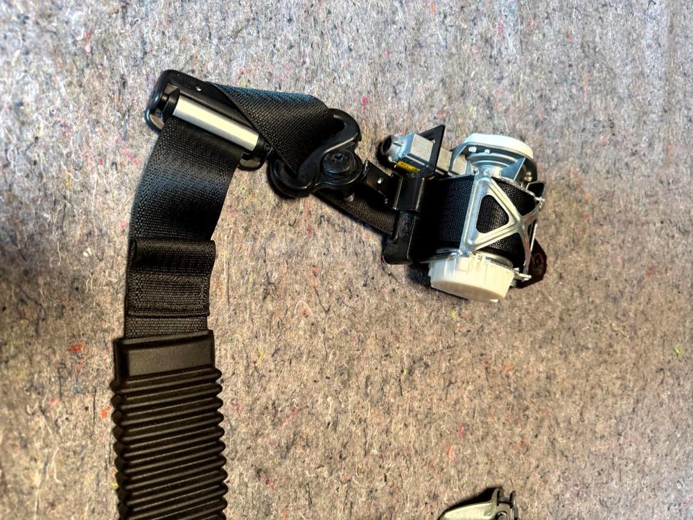 2015-2020 Ford Raptor Front Passenger Seat Belt Retractor JL3BC699D64AF3ZHE Good – photo 3