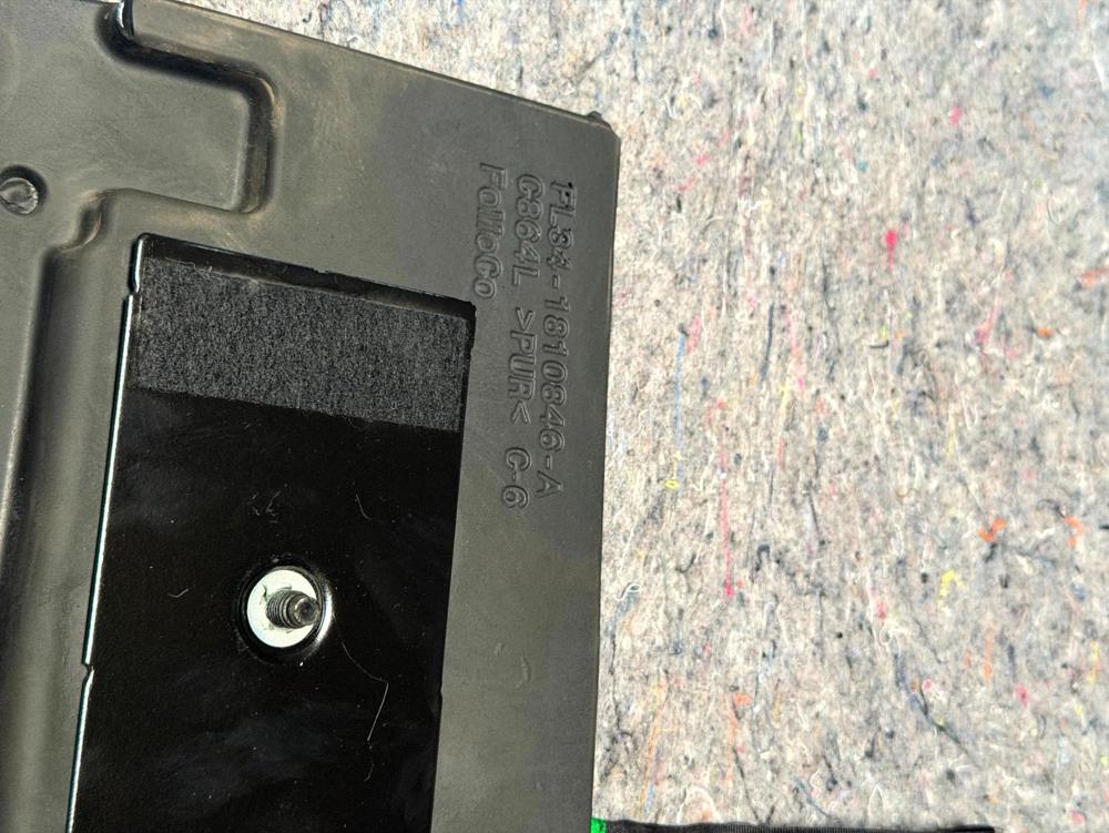 2015-2020 Ford Raptor Rear Floor Jack Bracket Insulator Base OEM – photo 3