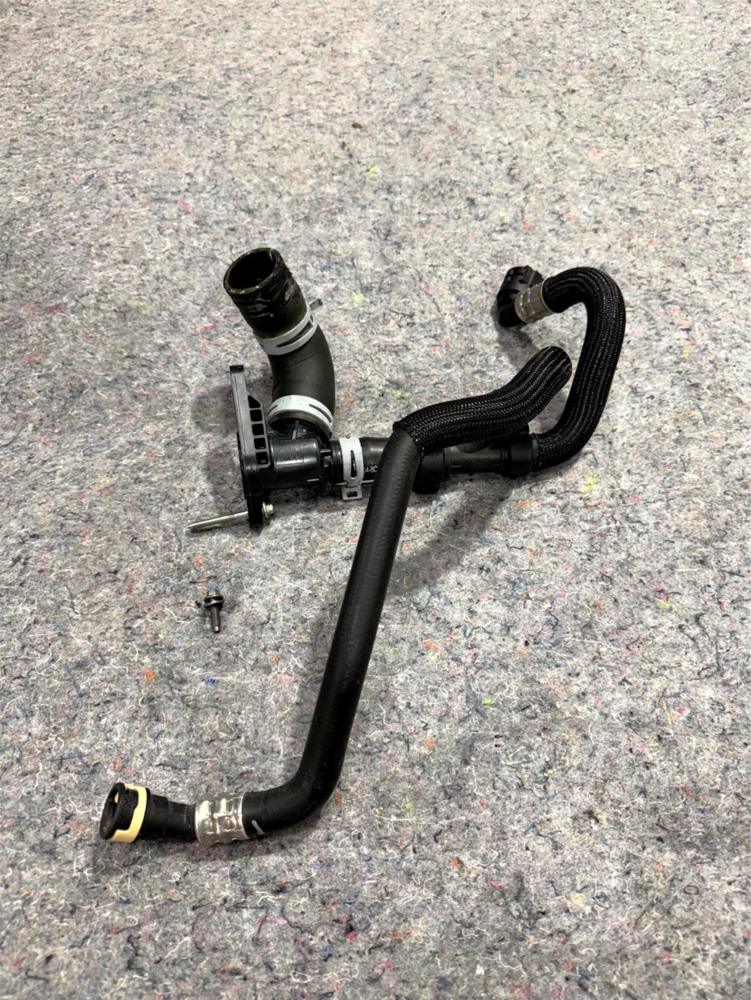 2018-2024 Ford Expedition 3.5L V6 Engine Coolant Pipe OEM – photo 1