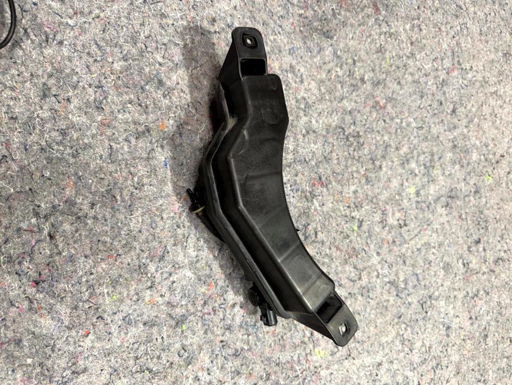 2015-2020 Ford F150 OEM 5.0L 4X4 Engine Vacuum Valve Reservior Tank AL3419A566AB – photo 3
