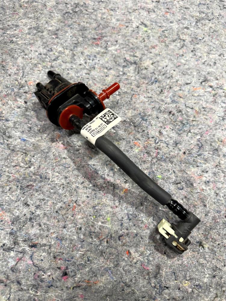 2021-2025 Ford F150 OEM Evaporator Fuel Vapor Canister Vacuum Valve ML349B325AC – photo 1