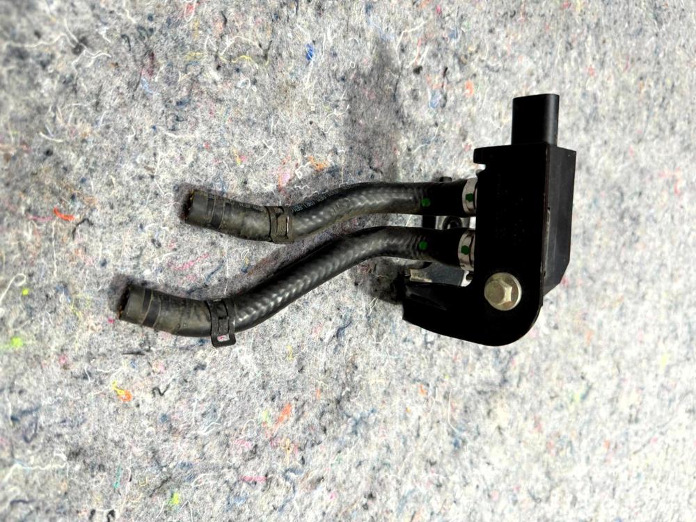 2021-2023 Ford F150 3.5L Valve Cooler Outlet Sensor W/tube & Bracket ML3E9J433AA – photo 3