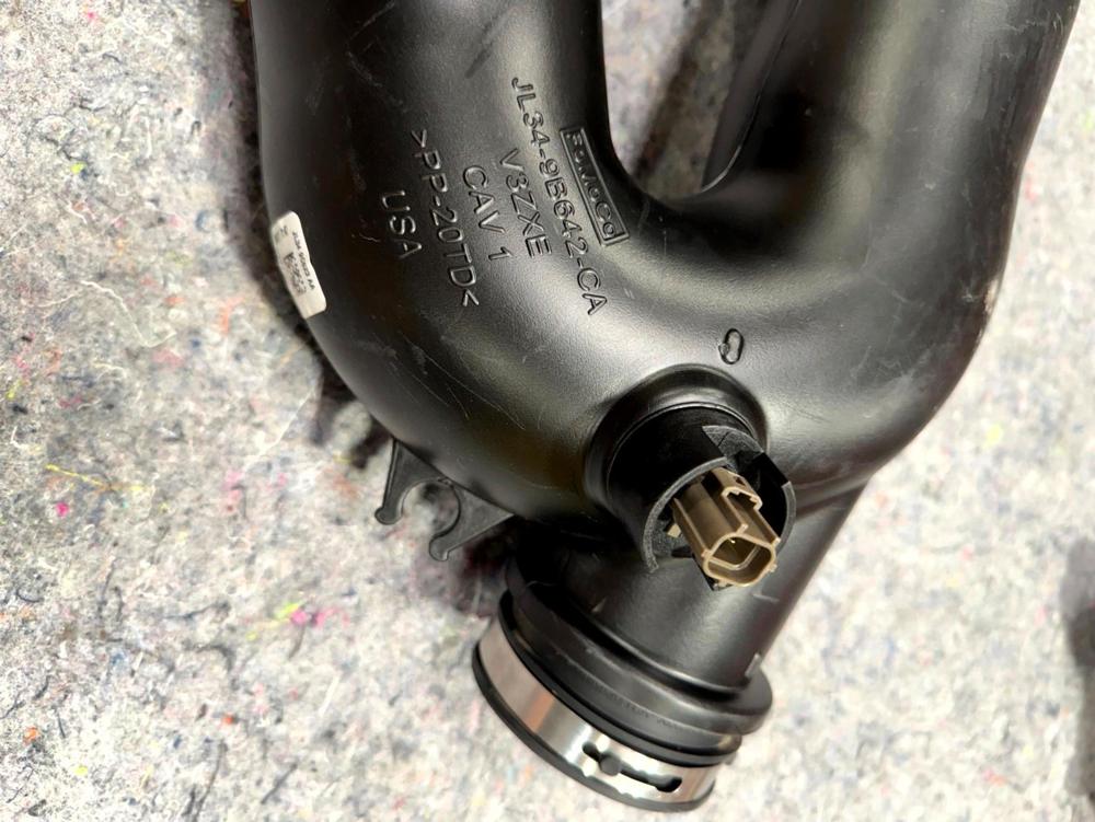 2018-2021 Ford Expedition 3.5L Engine Air Intake Box Inlet Duct Hose JL349B642CA – photo 4