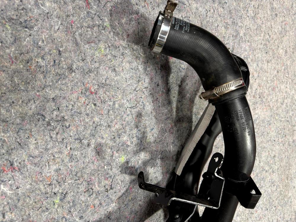 2018 Ford Expedition 3.5L Engine Air Intake Hose Tube JL349R530AB ML349R530AA – photo 3