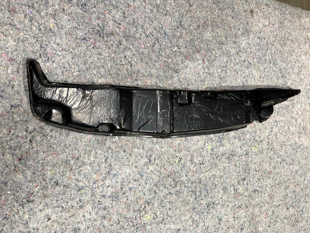 Ford F150 Raptor Fender Insulator Front OEM – photo 1