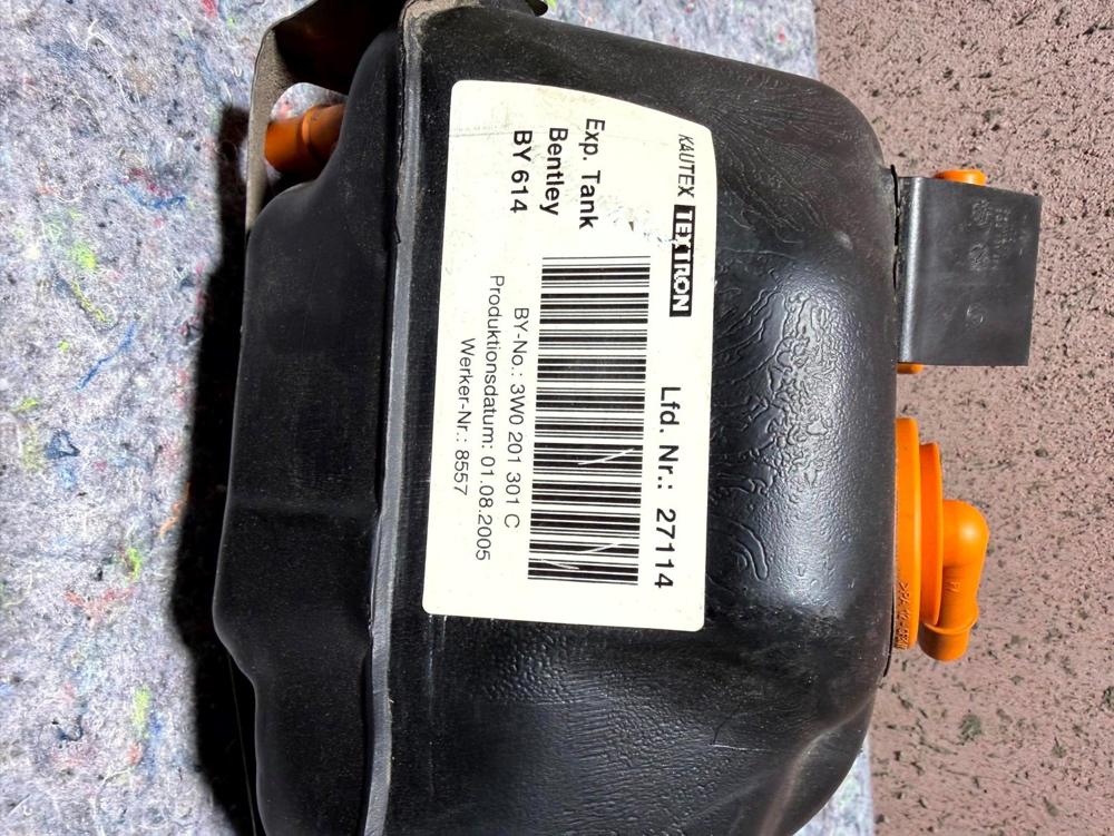 Fuel Expansion Tank 3W0201301C Bentley Continental Flying Spur 2006 – photo 3