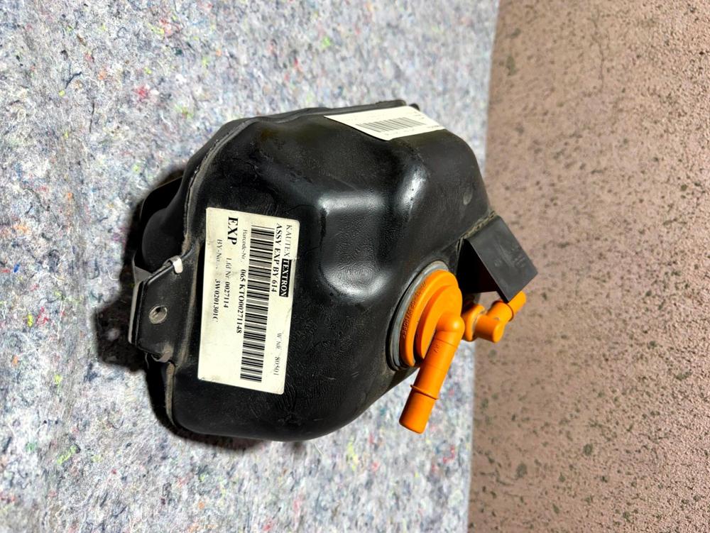 Fuel Expansion Tank 3W0201301C Bentley Continental Flying Spur 2006 – photo 4