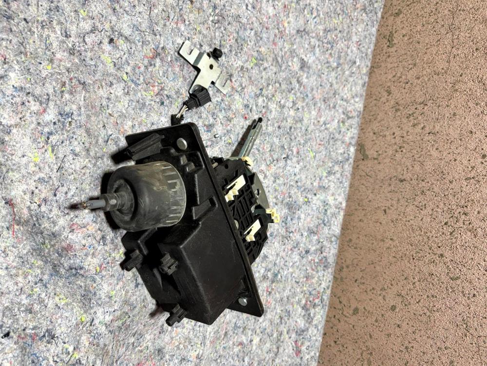 06-12 Bentley Continental Flying Spur Transmission Gear Floor Shifter Box OEM – photo 2