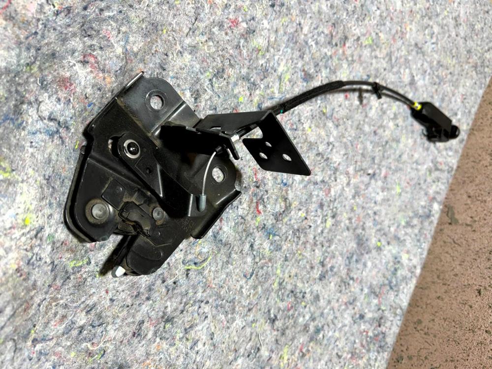 Toyota Yaris Ia 17022 Folding Seat Latch Lock Left LH Mazda DB7M – photo 3