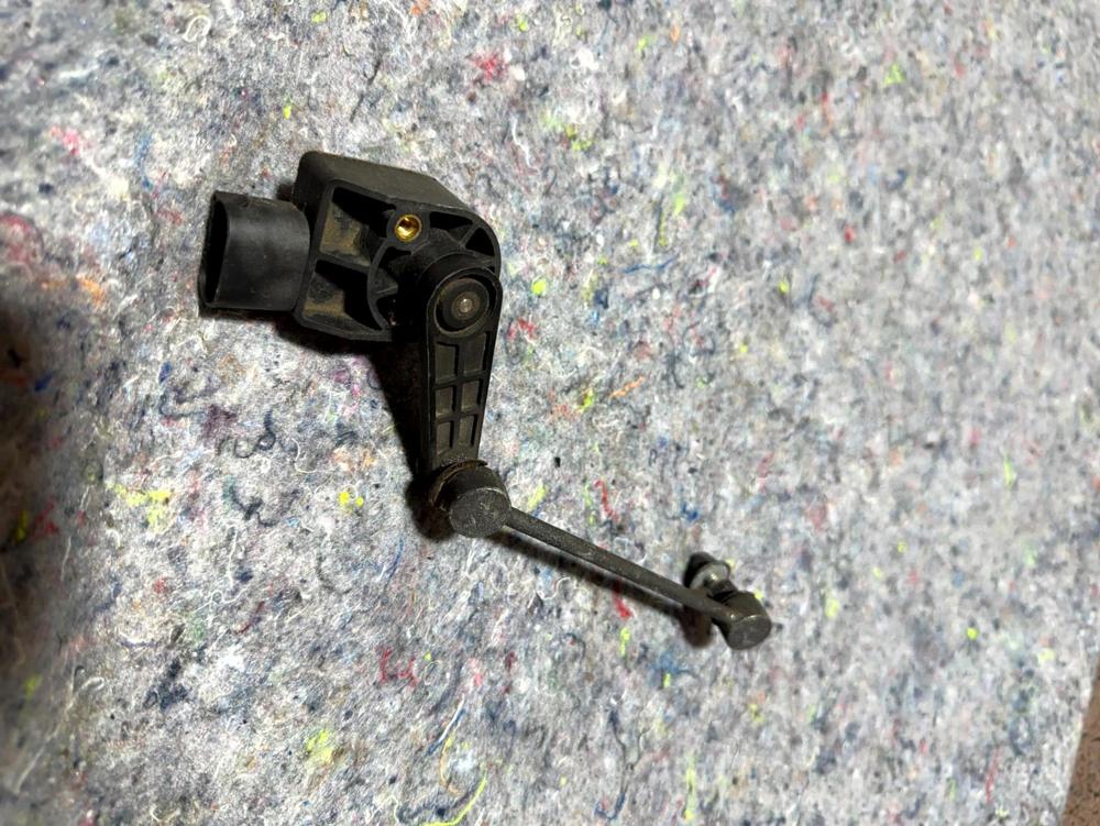 Maserati M139 Quattroporte 04-08 Height Level Sensor 5175670 OEM – photo 4