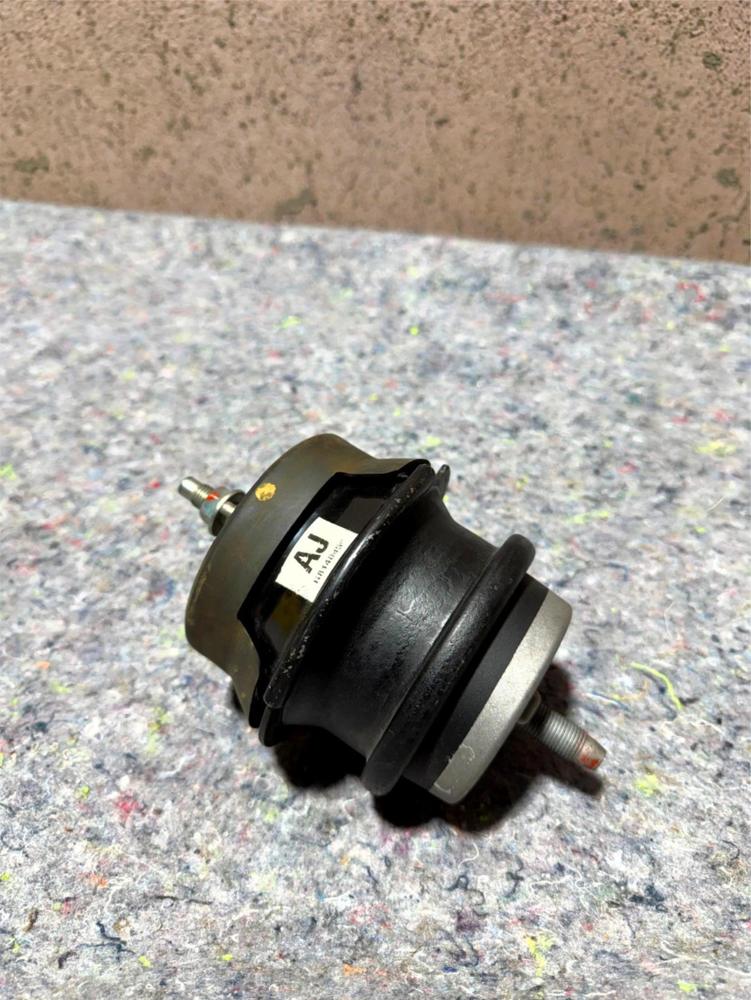 14-23 Infiniti Q50 3.0L Front LH or RH Engine Mount Bracket Insulator OEM 4K Mil – photo 1
