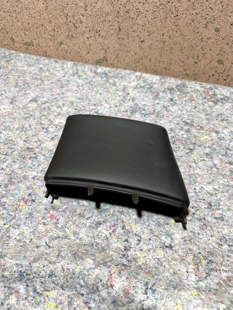 06-12 Bentley Continental Flying Spur Left Side B Pillar Trim Cover Black OEM – photo 1