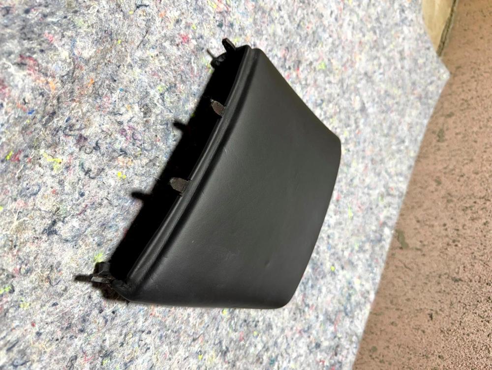 06-12 Bentley Continental Flying Spur Left Side B Pillar Trim Cover Black OEM – photo 4