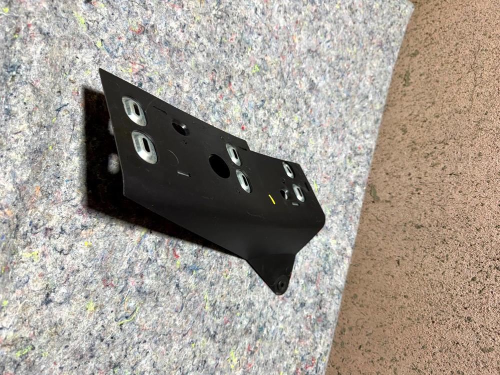 Bentley Continental GT Foot Rest Plate 3D1863233 – photo 2
