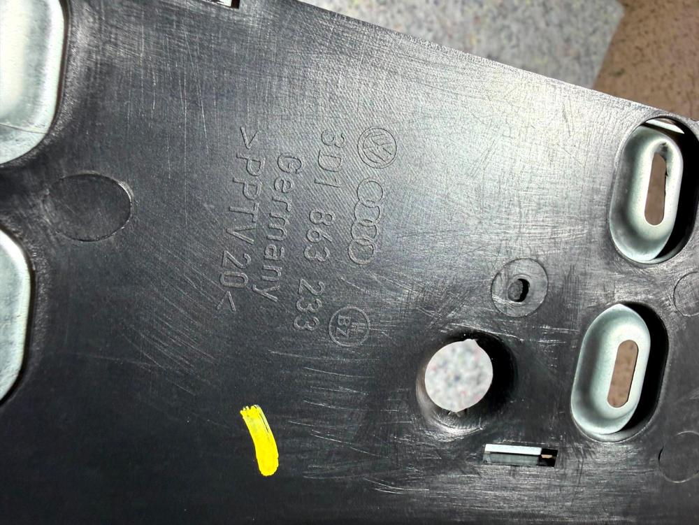 Bentley Continental GT Foot Rest Plate 3D1863233 – photo 4