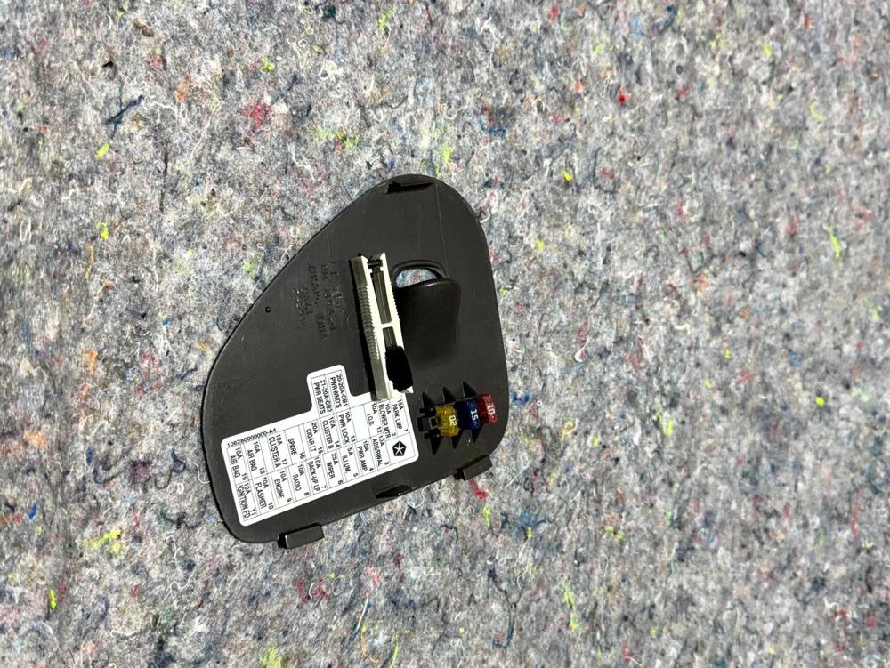 98-01 Dodge RAM Pickup Truck Fuse Box Access Door Lid Cover OEM Black – photo 4