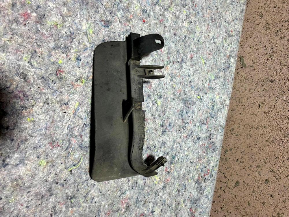 2006-2012 Bentley Continental Rear Right Side Mud Guard Flap Splash Shield OEM – photo 2