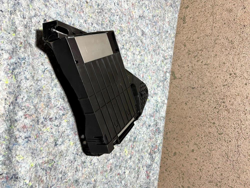 06-08 Bentley Continental Flying Spur Audio Sound System Amplifier OEM 20034691 – photo 2