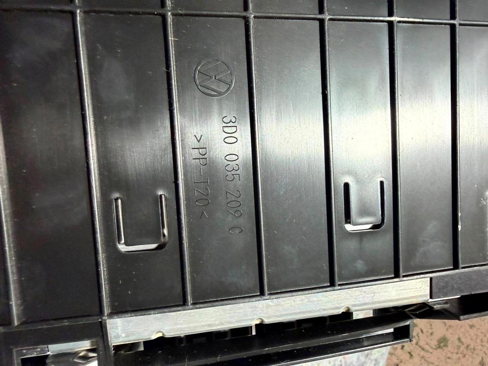 06-08 Bentley Continental Flying Spur Audio Sound System Amplifier OEM 20034691 – photo 4