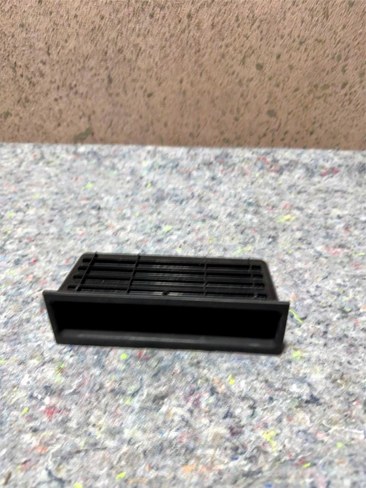 Mercedes Benz W211 Front Instrument Panel Tray A2116830091 – photo 1