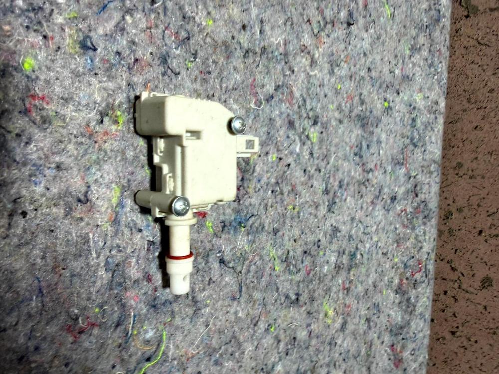 Fuel Gas Door Flap Actuator Beetle Jetta Golf Gti MK4 Passat B5 3B0 959 782 – photo 2