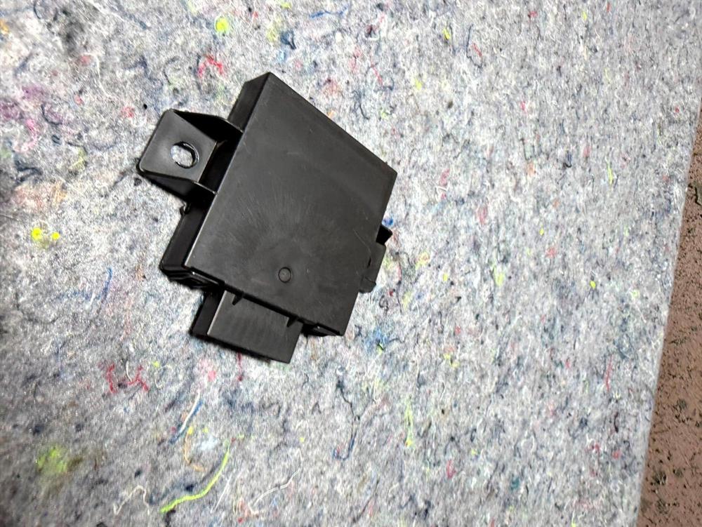 2003-2010 Porsche Cayenne Anti Theft Locking Control Module 7L0900719A OEM – photo 3