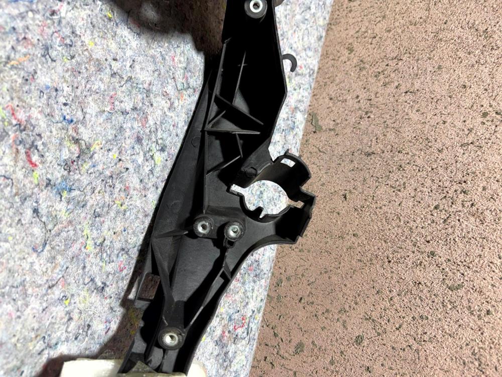 New 2009-2012 Audi A4 S4 OEM Left Driver Headlight Mounting Bracket 8K0805607L – photo 4