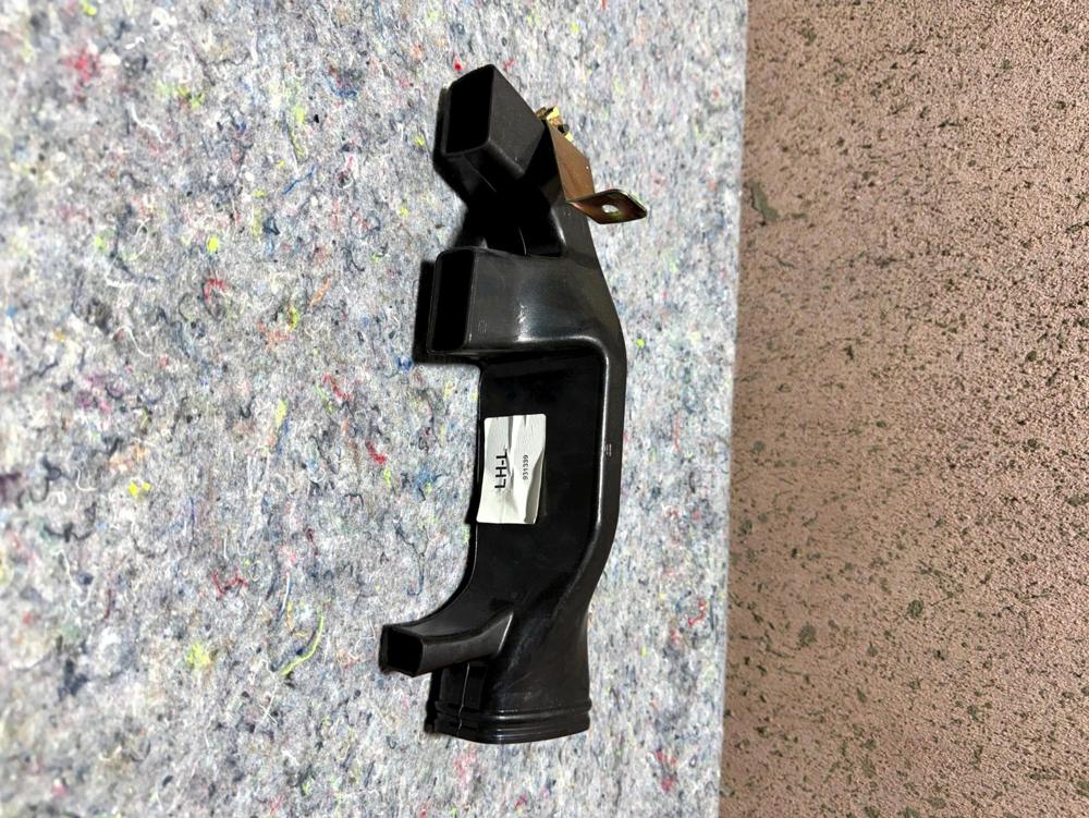 Bentley Continental GT 05 LH Front Foot Well Vent Sir Duct 3D1819167D – photo 3