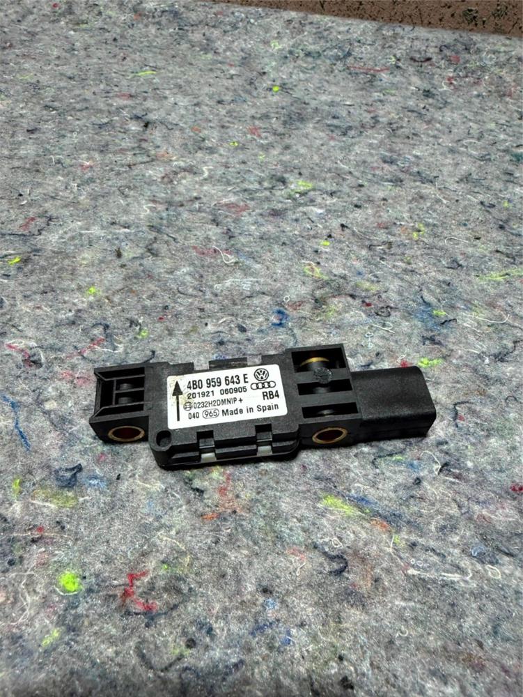 03-10 Porsche Cayenne Sensor Module Unit OEM 4B0959643E – photo 1