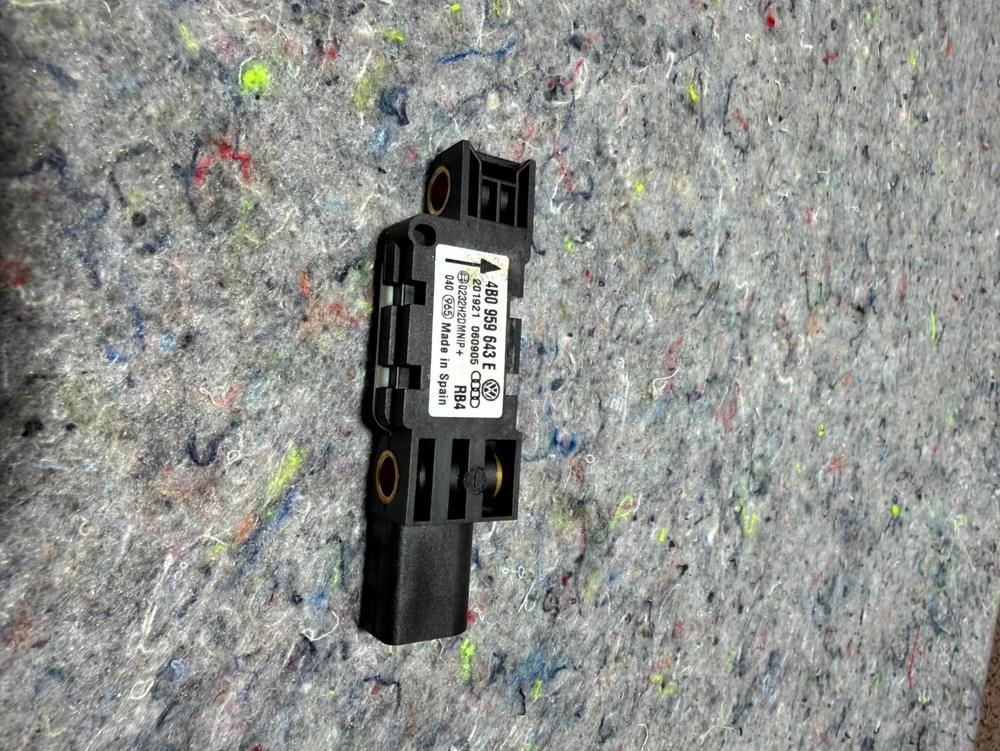 03-10 Porsche Cayenne Sensor Module Unit OEM 4B0959643E – photo 3