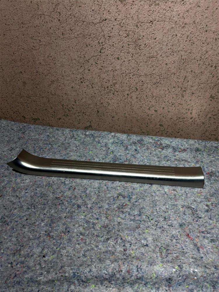06-13 Bentley Continental Flying Spur Right Side Door Step Sill 3W4863382P OEM – photo 1