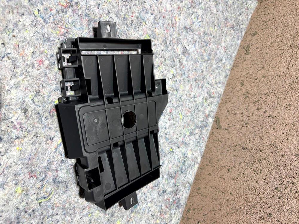 2003-2018 Bentley Continental Flying Spur ECU Bracket Mount 3D0959507F – photo 3